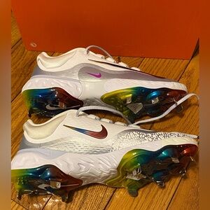 New NIB Nike Men's Alpha Huarache Elite 4 Metal Baseball Cleats Rainbow Size 7.5